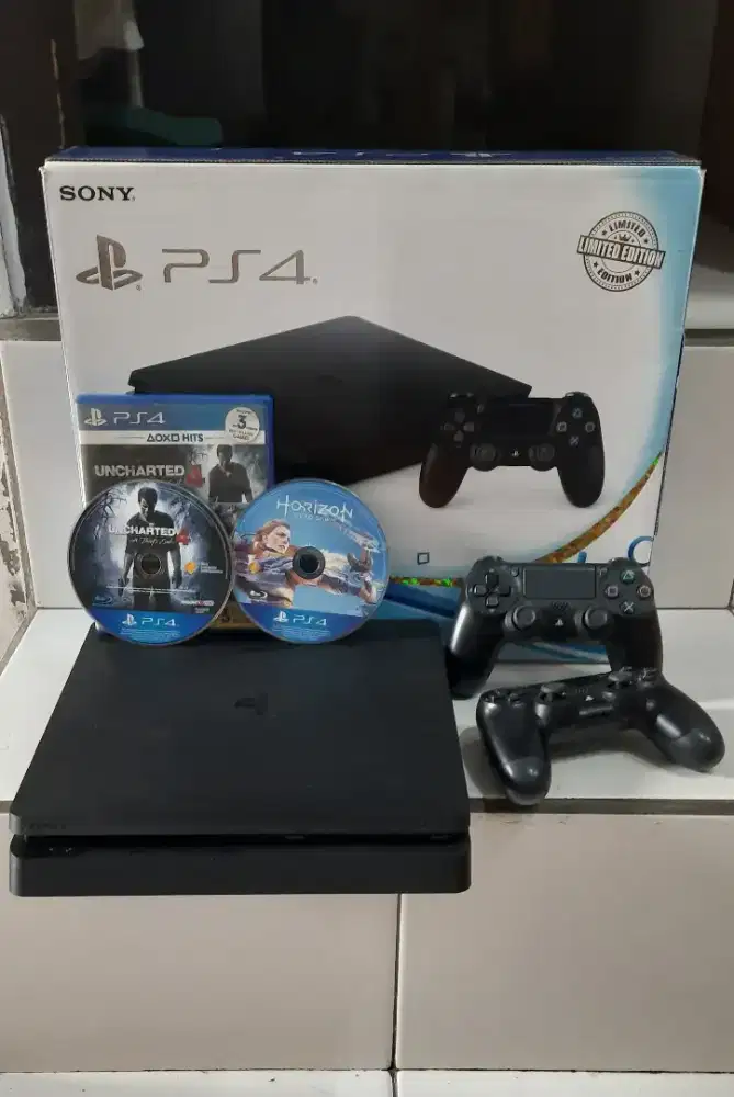 Dijual PS4 SLIM ORI 1TB CUH 22XX SESUAI FOTO  Harga Mrh