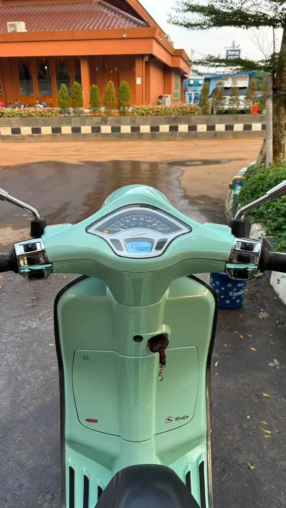 Vespa Primavera 2022