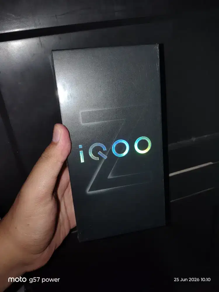 Iqoo Z10R 8/256gb NEW