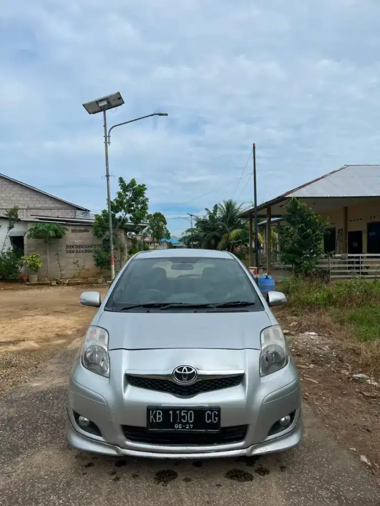 Jual mobil yaris bakpau.