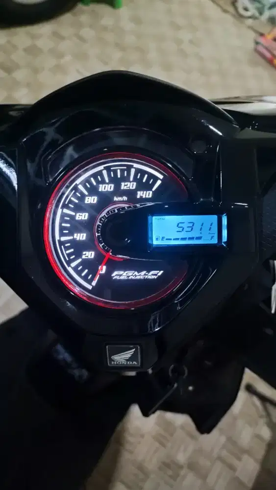 Motor beat 110cc Hitam