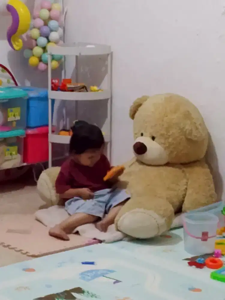 Boneka ukuran besar