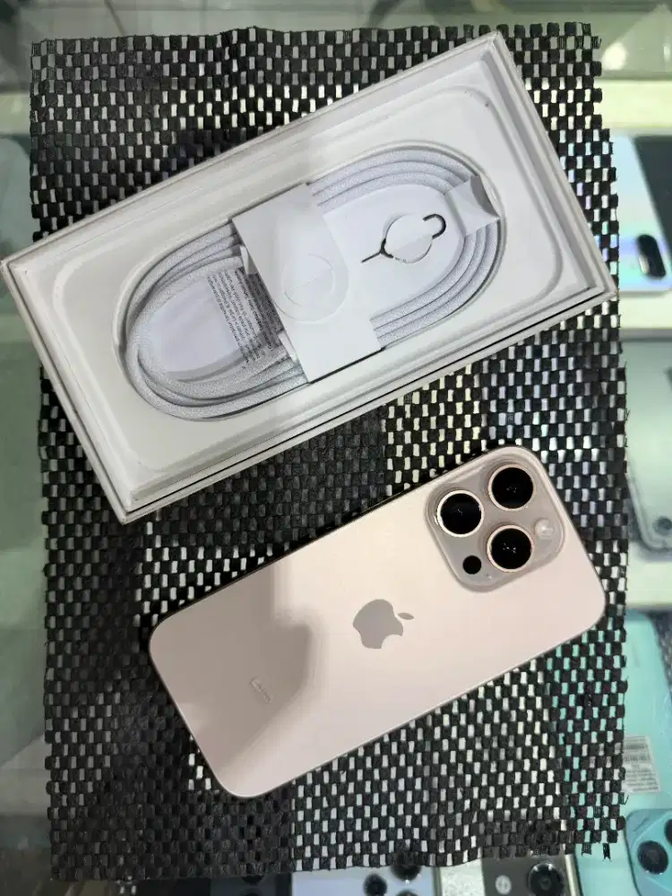 IPhone 16 Pro 1Tb iBox PA/A CC masih 3