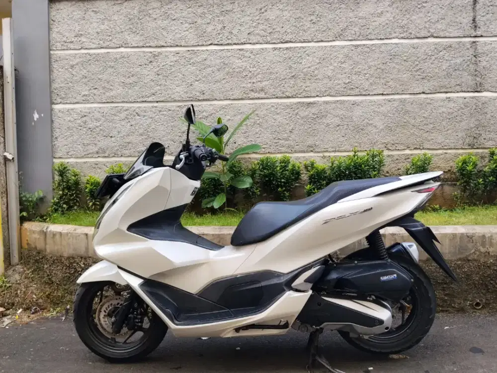 DIJUAL HONDA PCX 160CC 2022 PAJAK ON