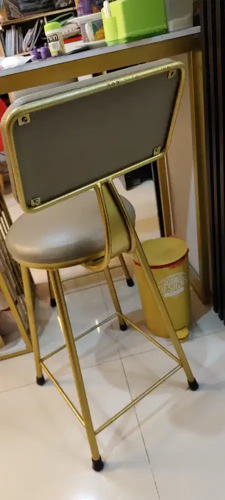 Kursi cafe gold