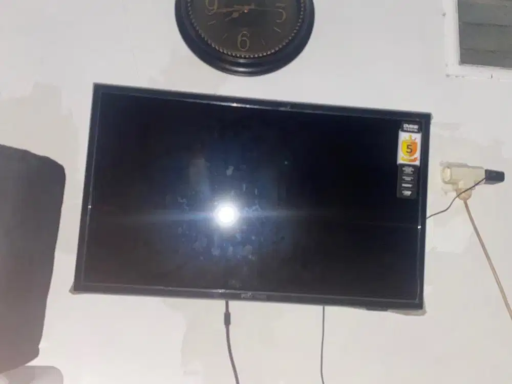 Tv polytron kondisi seperti baru