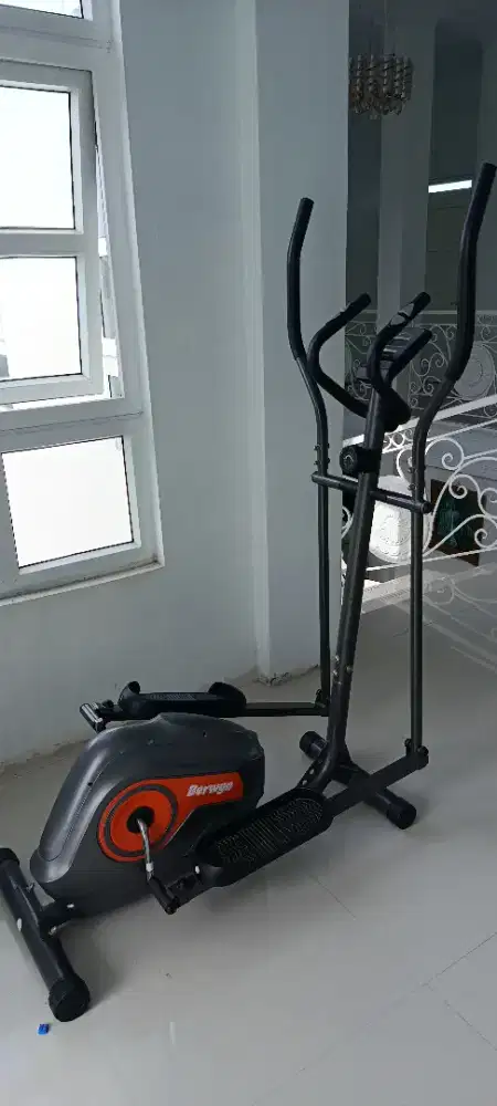 Sepeda Olahraga Berwyn Elliptical 507e Alat Gym/Fitness Kardio