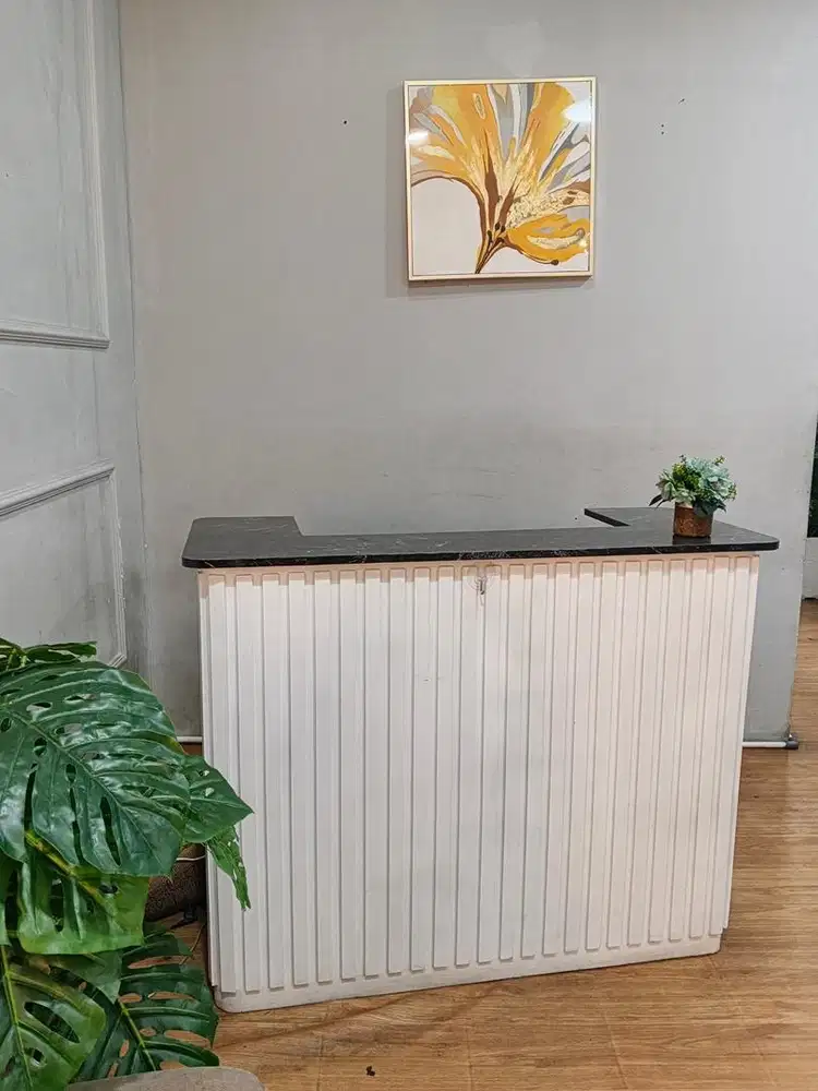 dijual meja kasir custom cantik minimalis