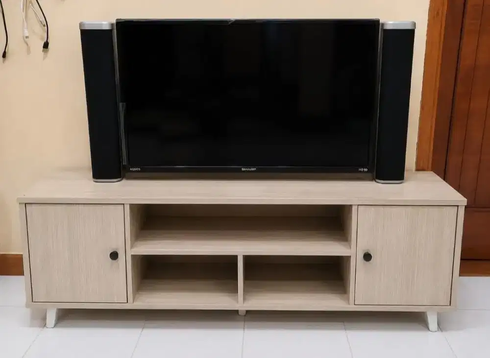 SHARP AQUOS LED TV 32