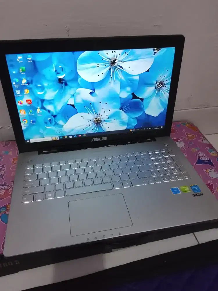 Dijual laptop ASUS