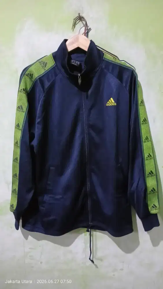 Tractop Adidas tapped