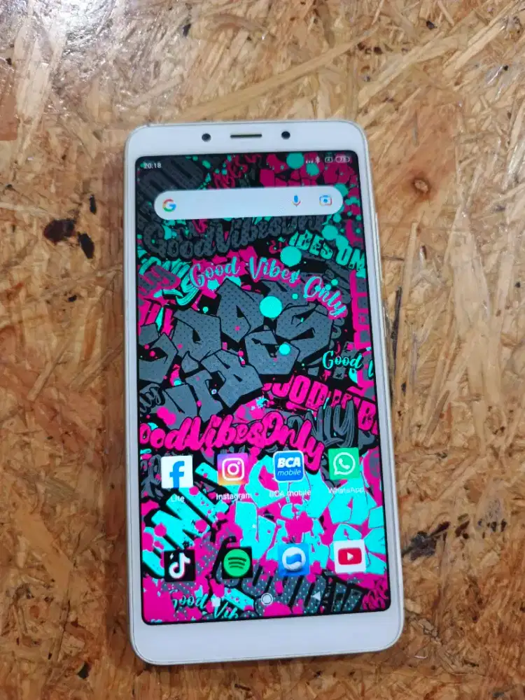 Xiomi redmi 6a gold