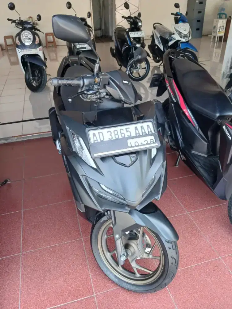 VARIO 160 CBS TAHUN 2023