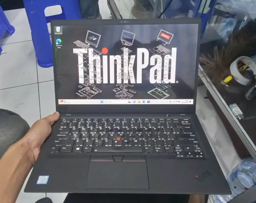 Masih nego Laptop Thinkpad X1 Carbon Touchscreen