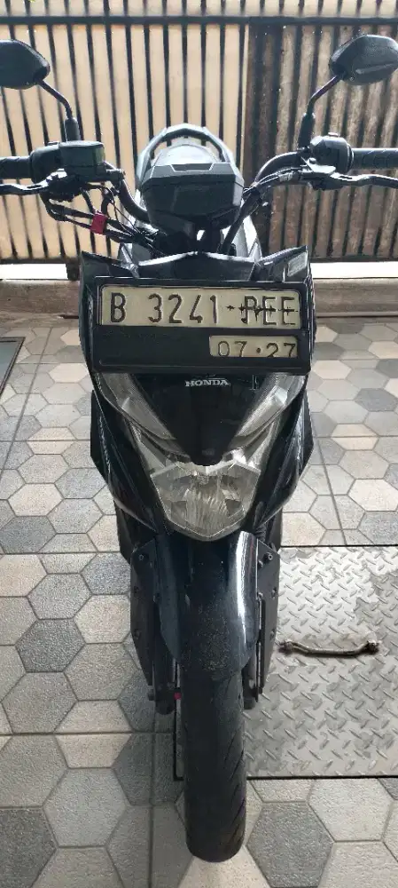 Dijual beat street th 2017 pajak telat