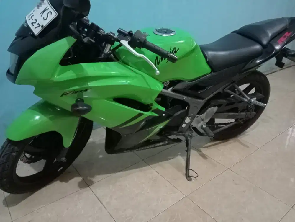 Kawasaki Ninja RR 150 tahun 2012