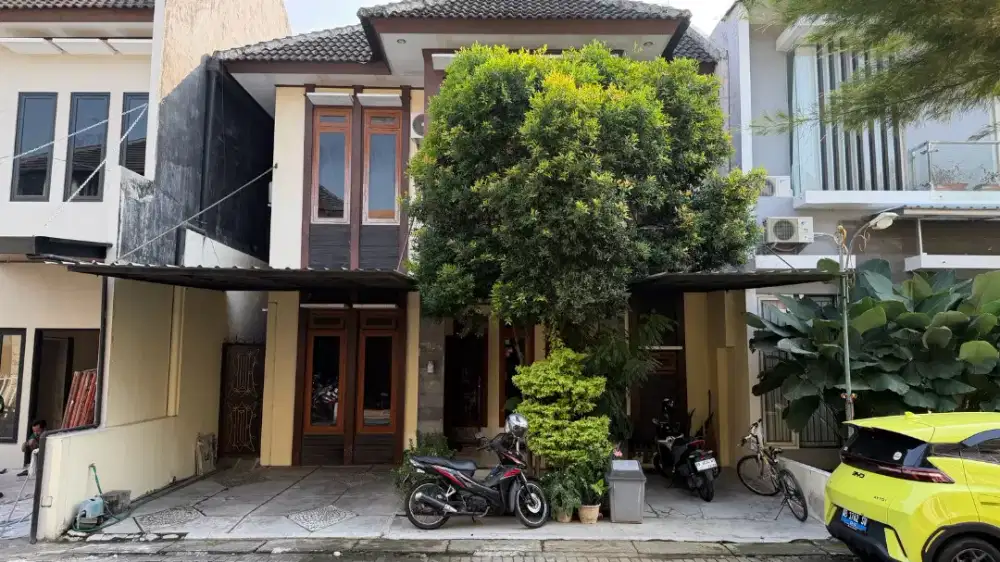 Rumah 2 lantai Dalam Perumahan Elit barat XT Square dkt UAD