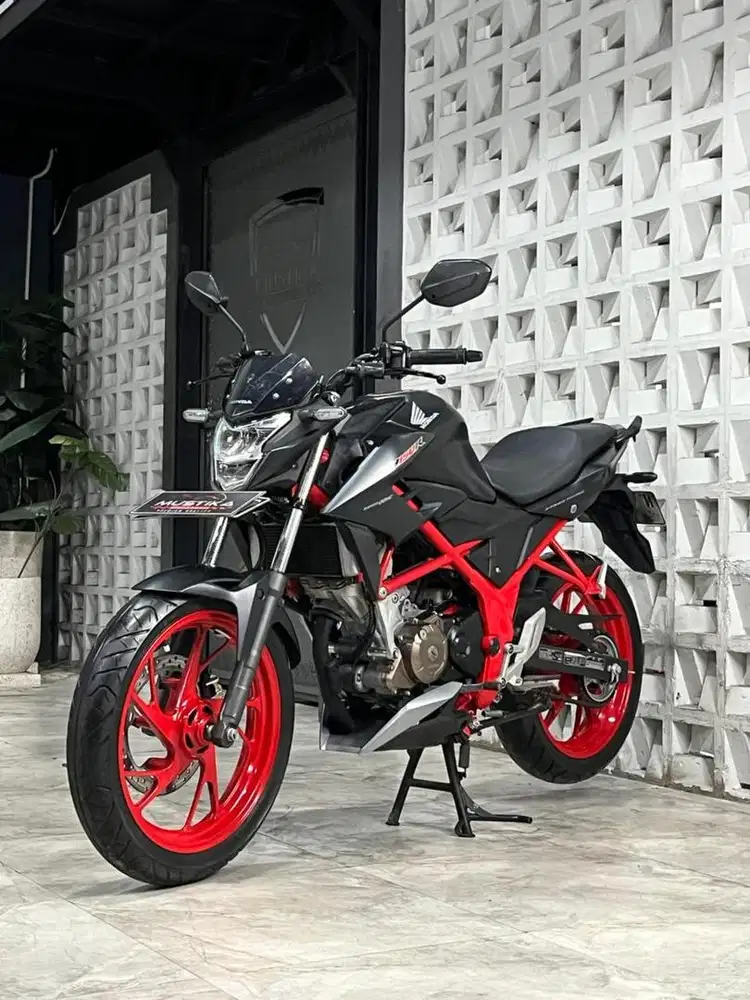 Honda Cb150r 2017