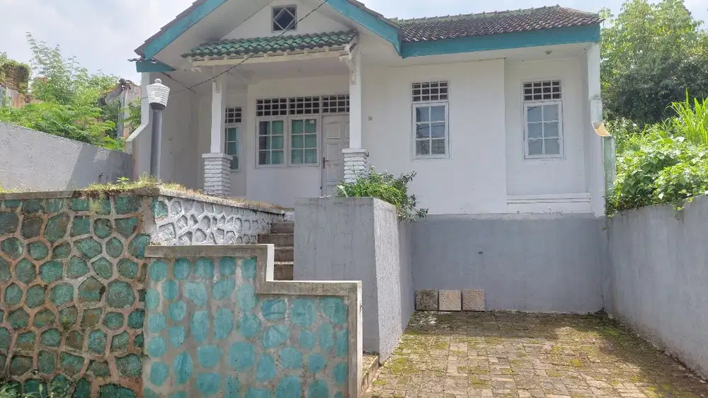 Dijual cepat villa di kaki gunung puncak - cianjur