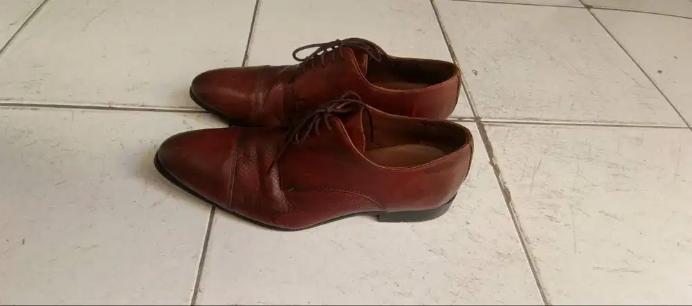 SEPATU KULIT ZARA MAN