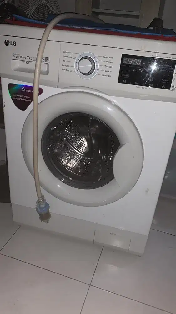 Mesin Cuci LG Front Load Bekas