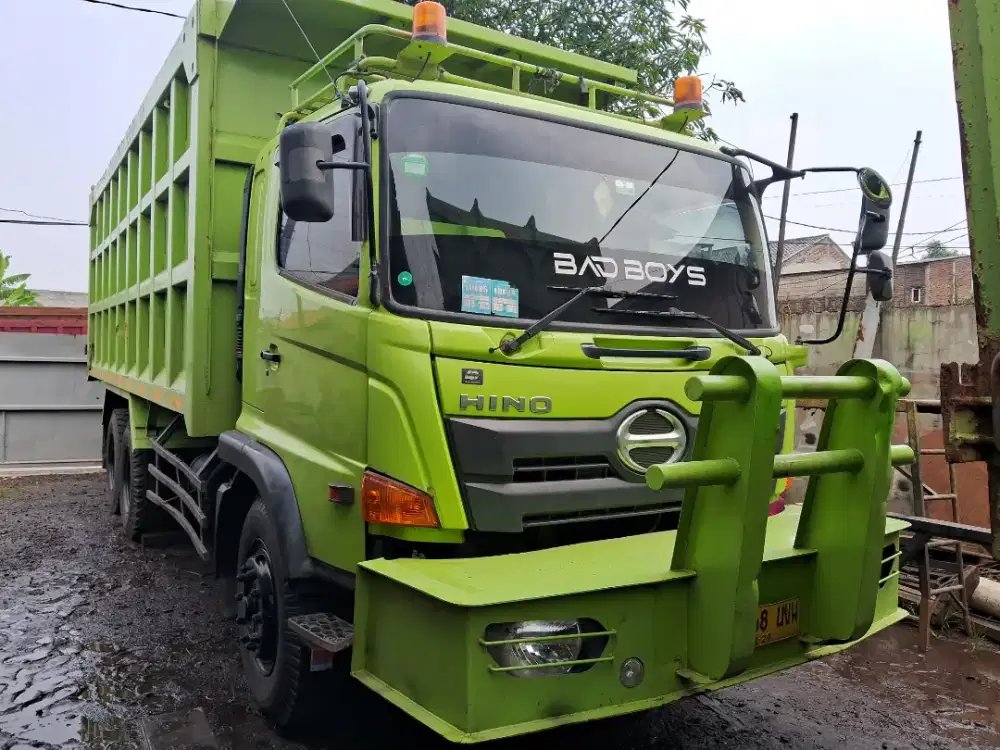 Hino fm280jd tahun 2023 tronton dump truck