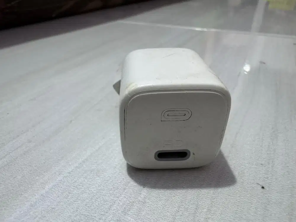 kepala charger aukey second