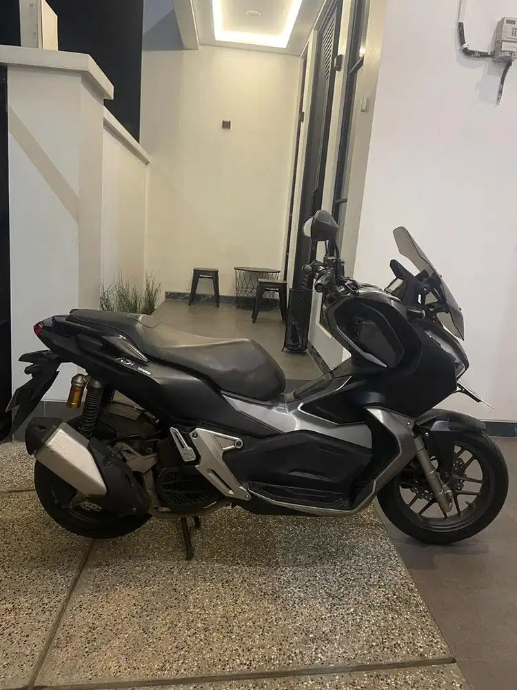 Dijual motor adv 150 cbs tahun 2020