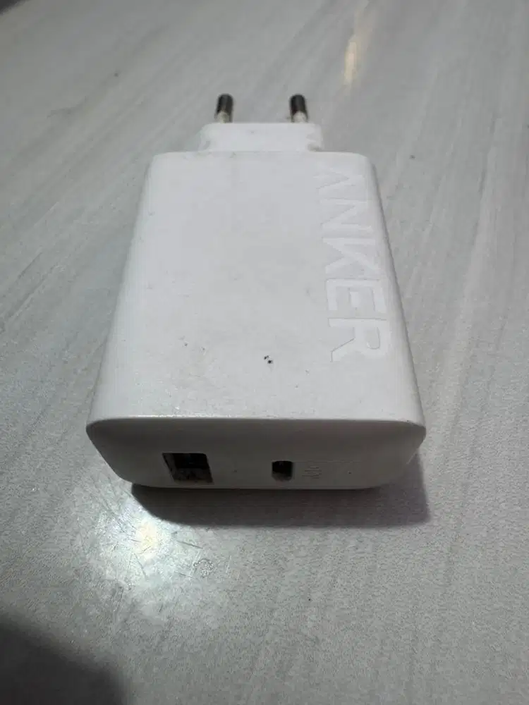 kepala charger anker branded