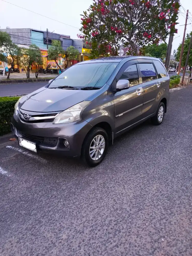 Daihatsu Xenia 2014 R Deluxe MT