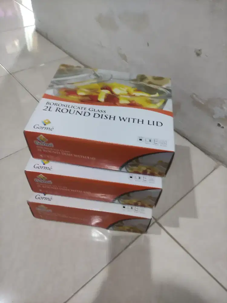 Borosilicate glass 2L round dish with LID(Panci gelas tahan panas)