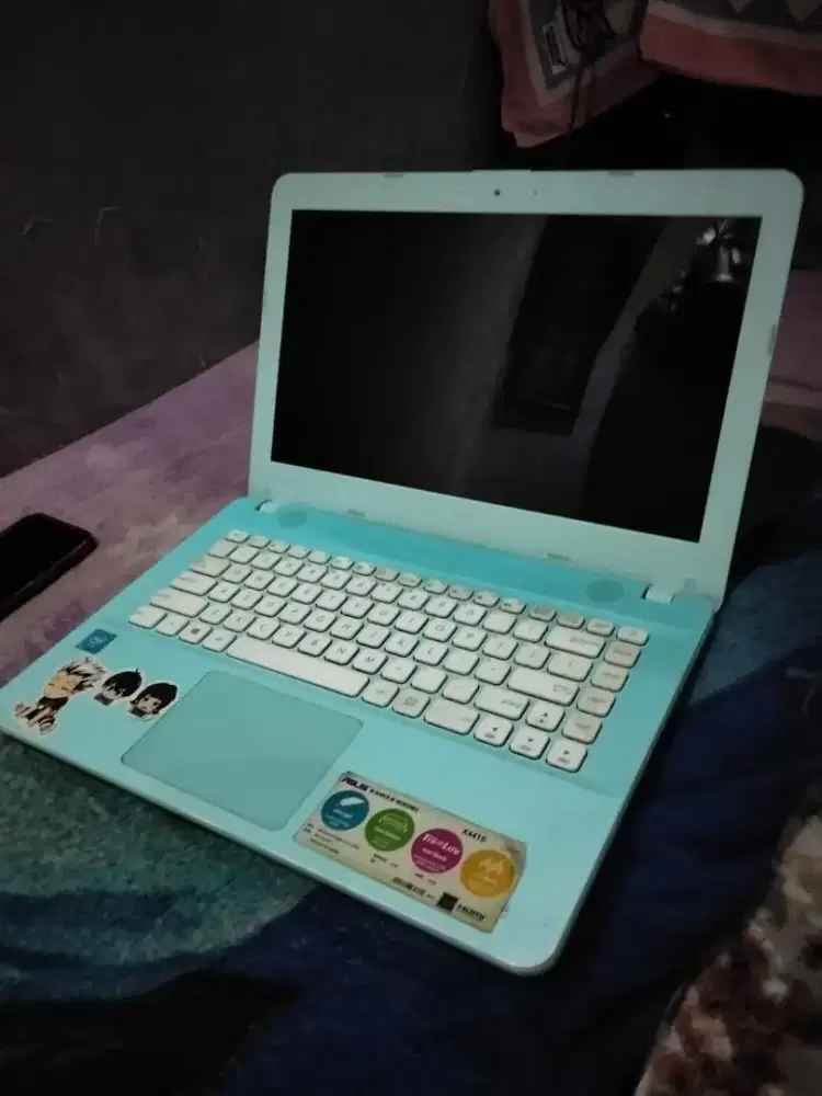 laptop ASUS (pemakaian pribadi)
