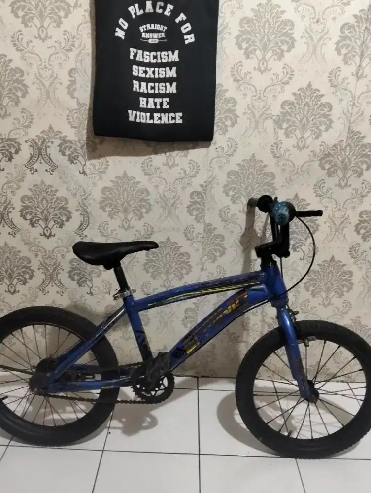 Sepeda BMX anak ukuran 18 untuk usia 5-8 tahun