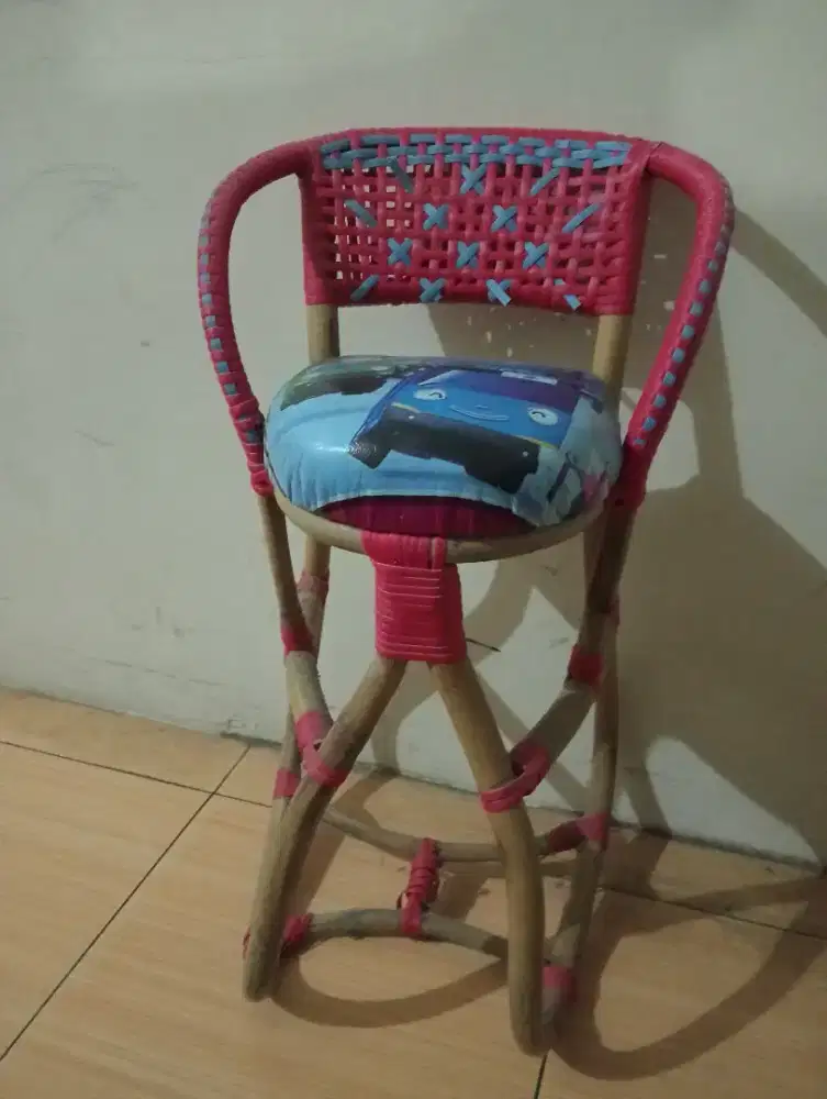 Kursi rotan Motor