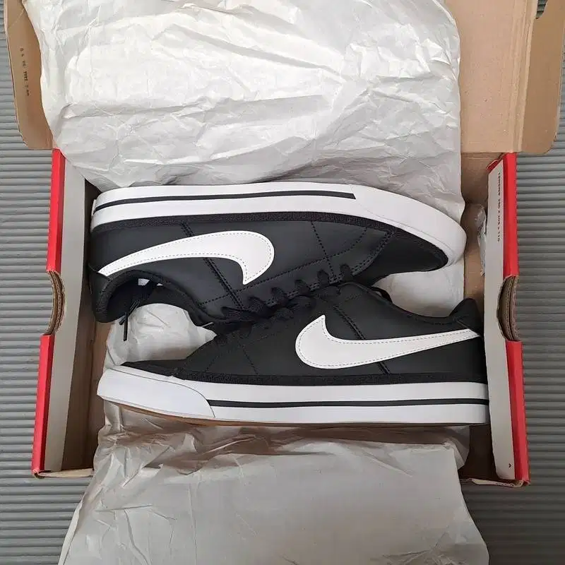 Nike Court Legacy Black White Original - Size 38.5
