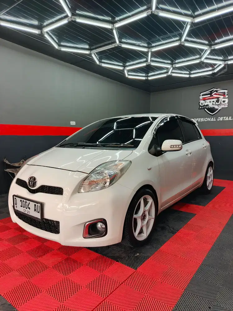 Toyota Yaris 2012