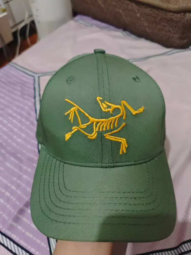 topi arcteryx cap