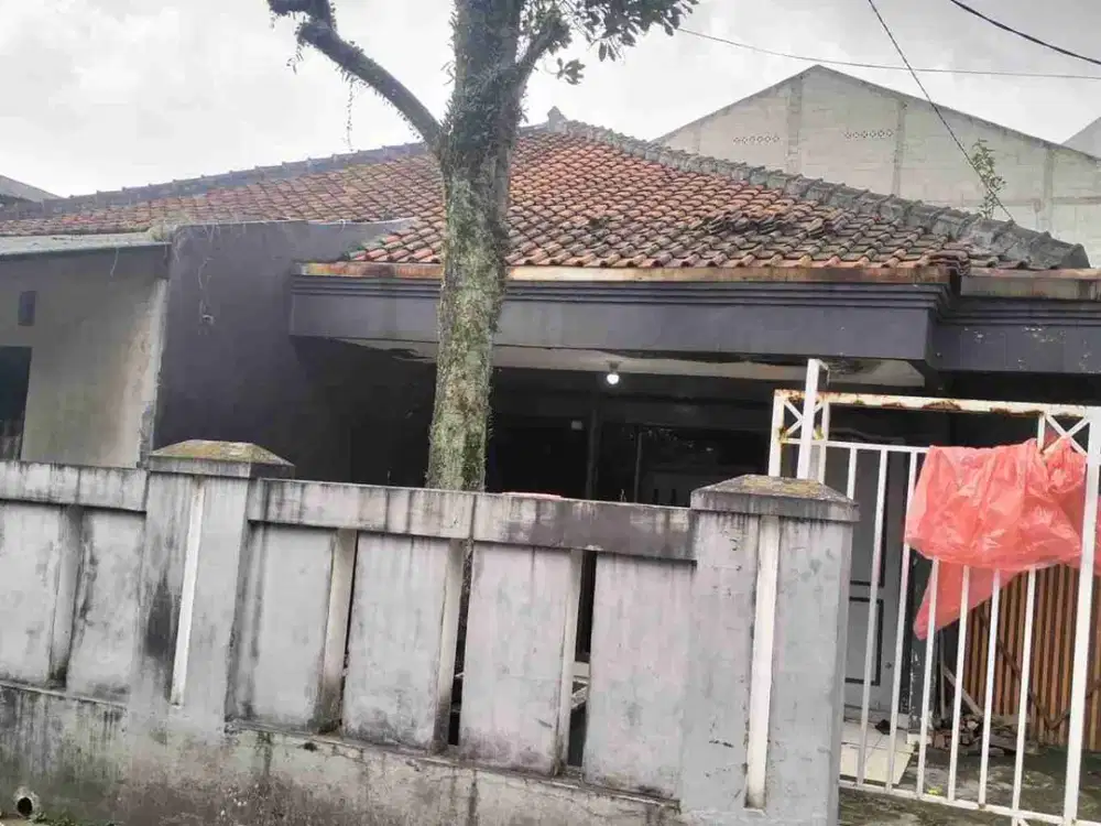 Jual Rumah Ex Kost di Perumahan Pharmindo Bandung LT 400 m² – Harga di Bawah Pasar Rp2,5 M