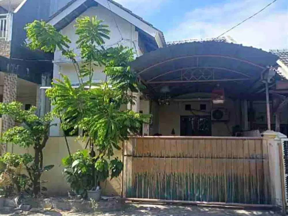 Dijual via lelang rumah Kebraon praja Surabaya