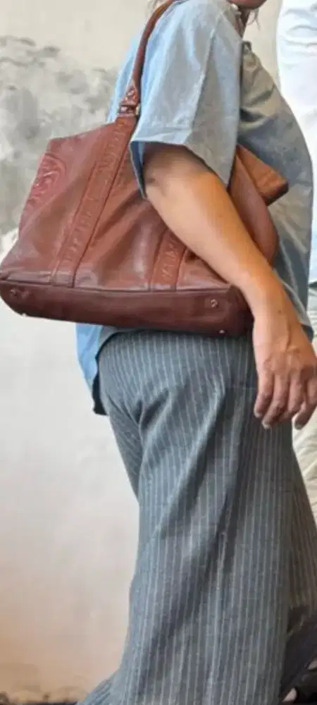 Tory Burch Tote warna coklat