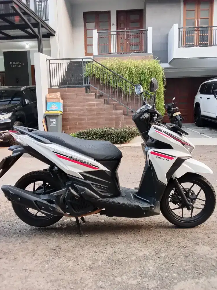 Vario led old 2018 125