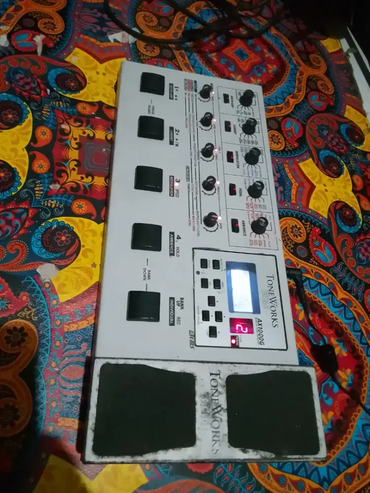 KORG AX 1000g fx gitar