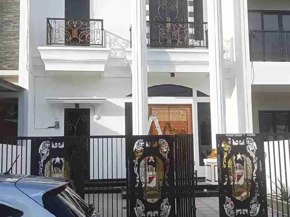 DIJUAL RUMAH MEWAH DI CIPINANG