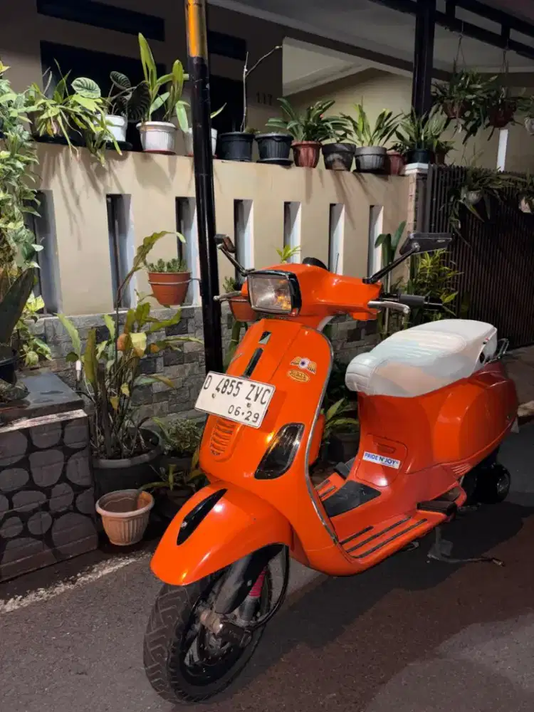 Vespa S150 3VIE TAHUN 2013