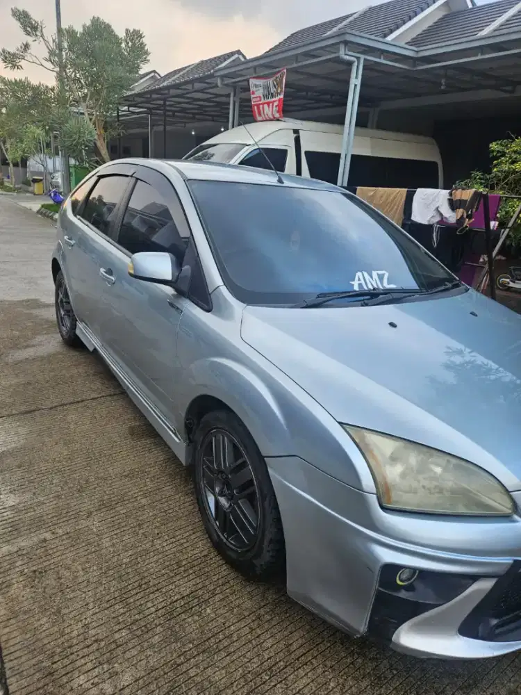 Jual mobil ford focus 1,800cc