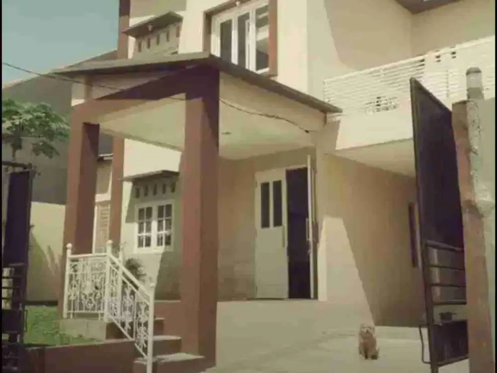 RUMAH MEWAH DI JATIBENING