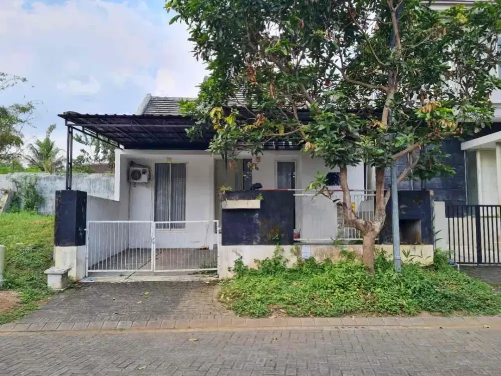 Rumah lokasi Araya Golf Malang dekat Club House