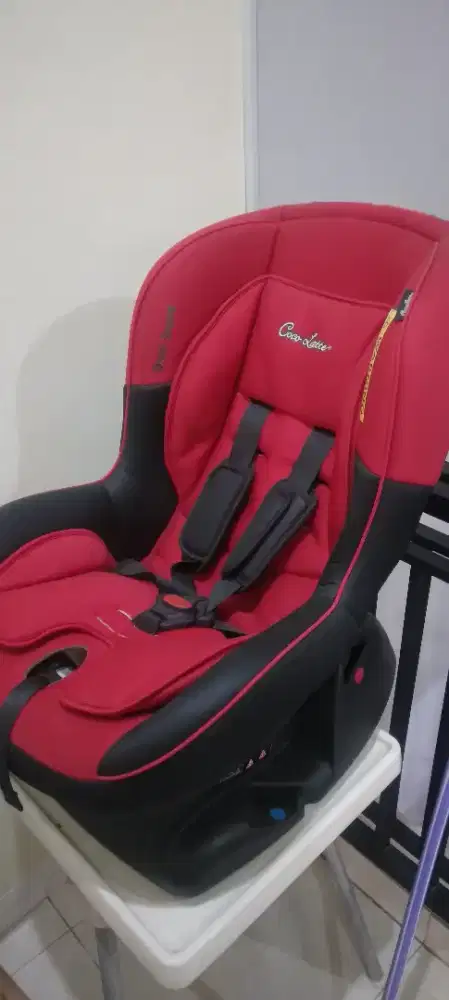 Car seat atau tempat duduk bayi