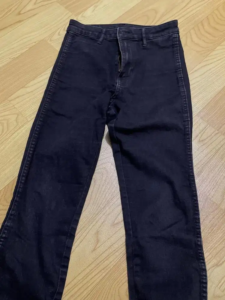 celana panjang hitam