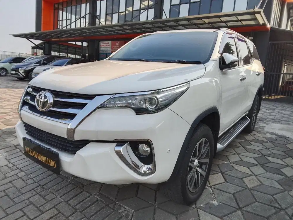 Toyota Fortuner VRZ Matic Tahun 2016 Kondisi Mulus Terawat Istimewa